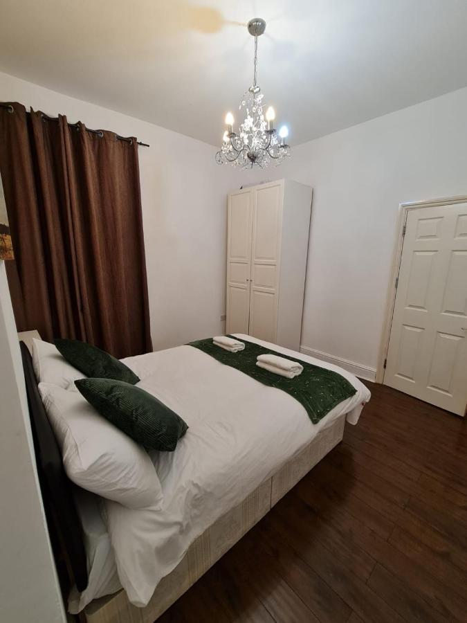Canary Wharf Holiday Rooms London Bagian luar foto
