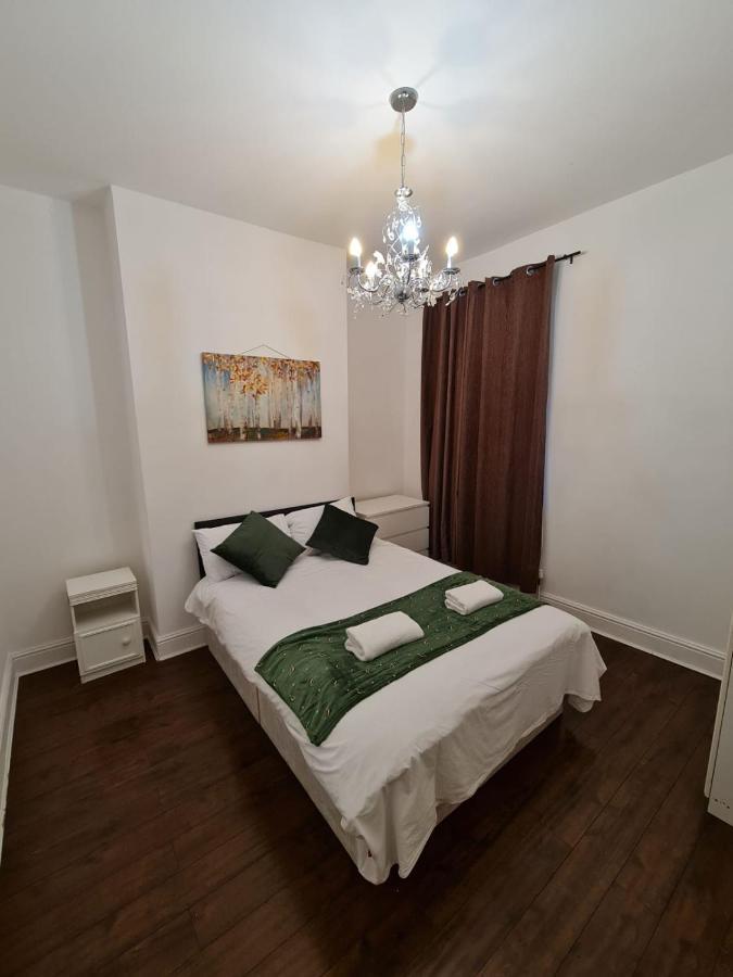 Canary Wharf Holiday Rooms London Bagian luar foto
